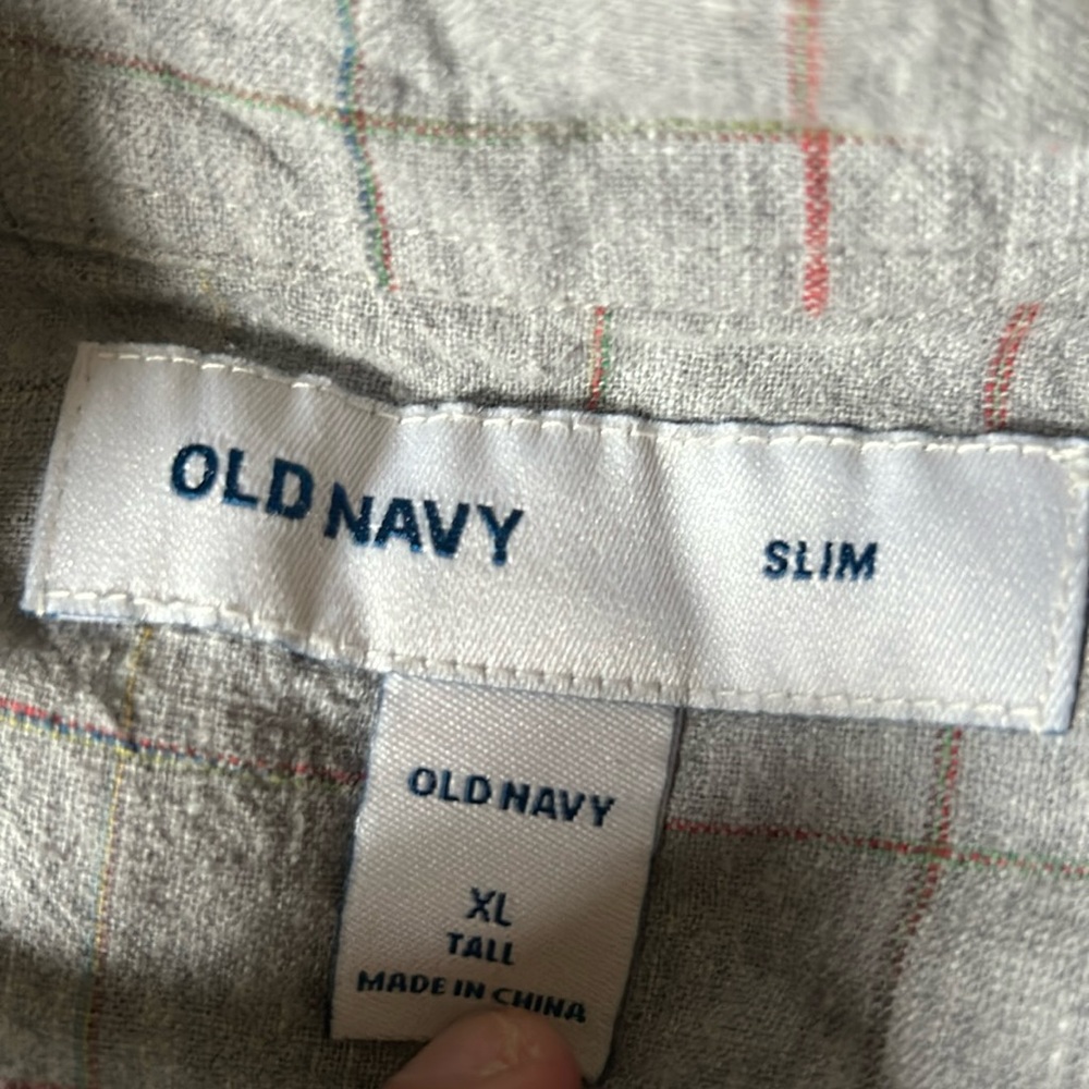 Old Navy Men’s Gray Button Up Shirt XL